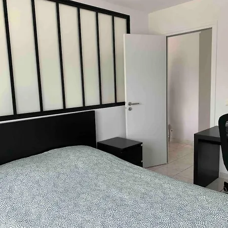 Apartmán 3-room Near Old Antibes, Sea View, 54m2, 3 Pieces