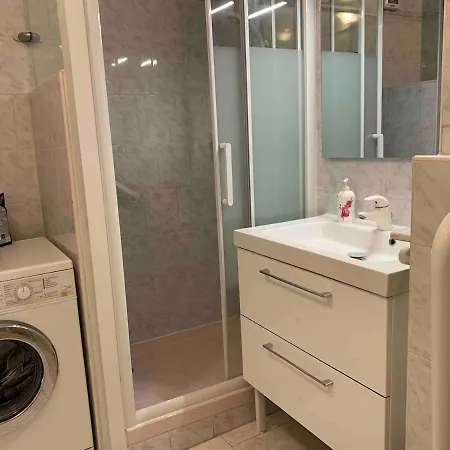 3-room Near Old Antibes, Sea View, 54m2, 3 Pieces Apartmán *